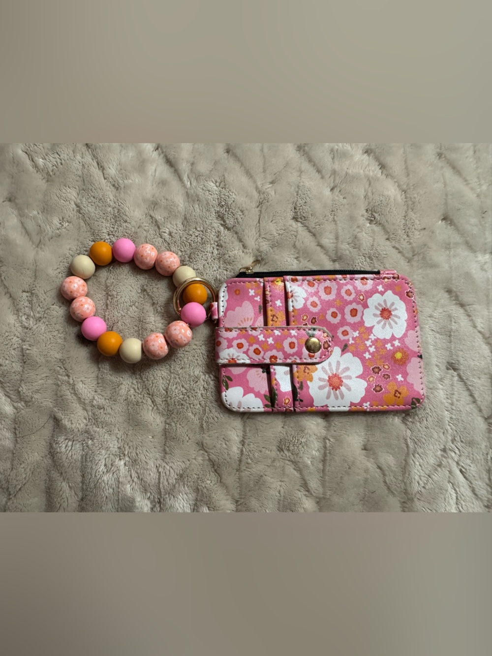Pink Floral Cardholder and Bead Bracelet Set